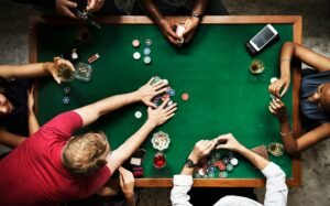 손실 회피 편향(Loss Aversion): 10만 원을 잃는 고통이 얻는 기쁨보다 큰 이유