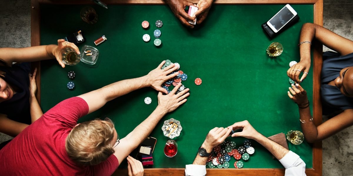 손실 회피 편향(Loss Aversion): 10만 원을 잃는 고통이 얻는 기쁨보다 큰 이유